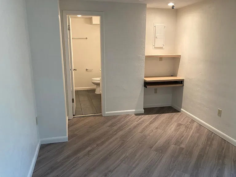 8915 Silver Lake Dr #3 — Photo 5