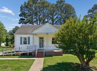 2209 Wintergreen Dr, Chesapeake, VA 23323