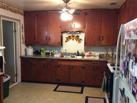 2nd image of 3110 Blossom Ln