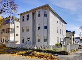 10 Bedford Ave, Worcester, MA 01604