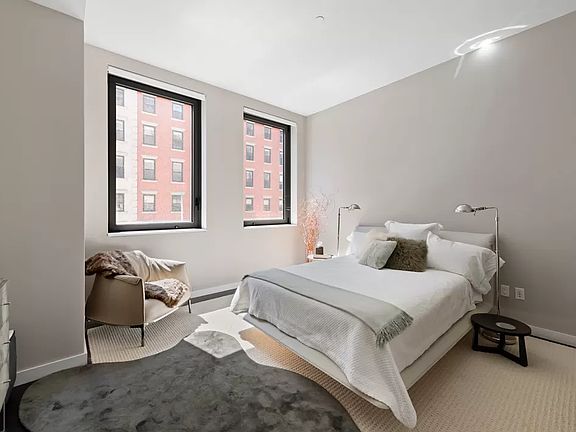 5th image of 37 Warren St APT 2B