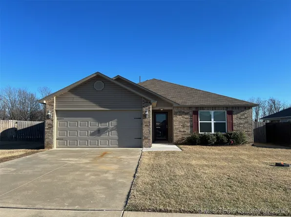 23331 S Donna Ln, Claremore, OK 74019