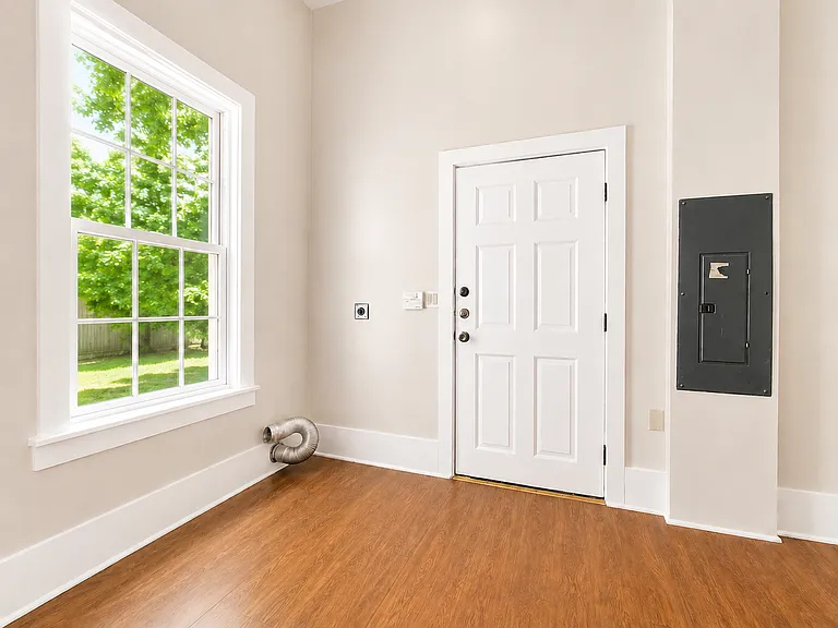 2208 Coggin Ave — Photo 18