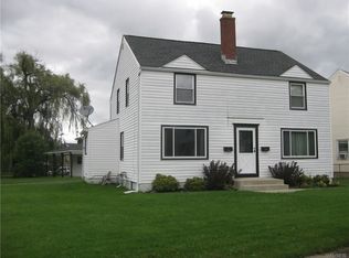 2 Matthew Ln, Cheektowaga, NY 14225