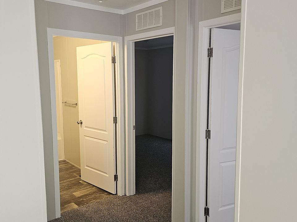 1st image of 154 Vanilla St