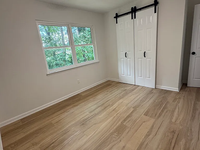 1246 Falling Water Dr SE — Photo 13