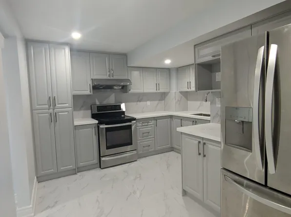 51 Britannia Ave E, Oshawa, ON L1L 0C1