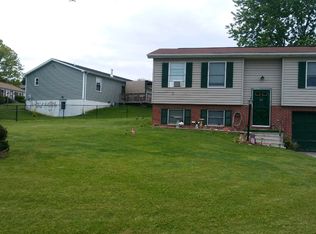 26 Oriole Cir, Felton, PA 17322