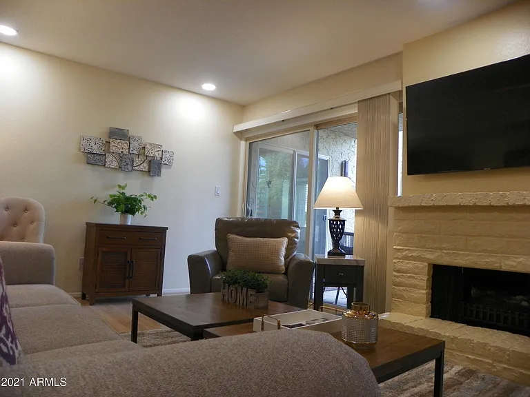 7360 N Via Camello Del Norte St #201 — Photo 7