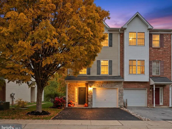 121 Pumpkin Patch Ln, Hockessin, DE 19707