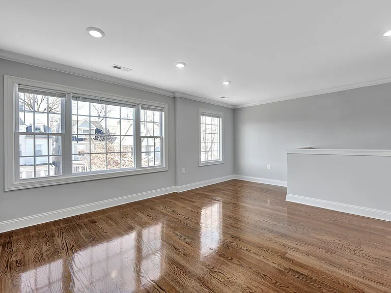 126 N 15th St #2 — Photo 8