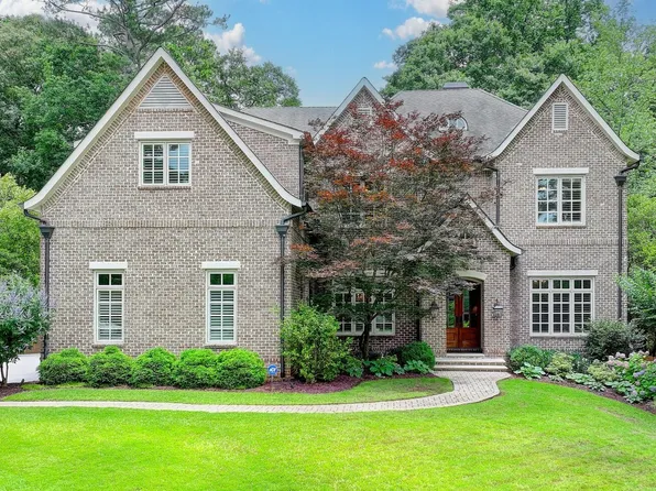 272 Lake Forrest Ln NE, Atlanta, GA 30342