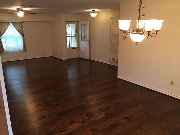 4th image of 1108 Cozby St E