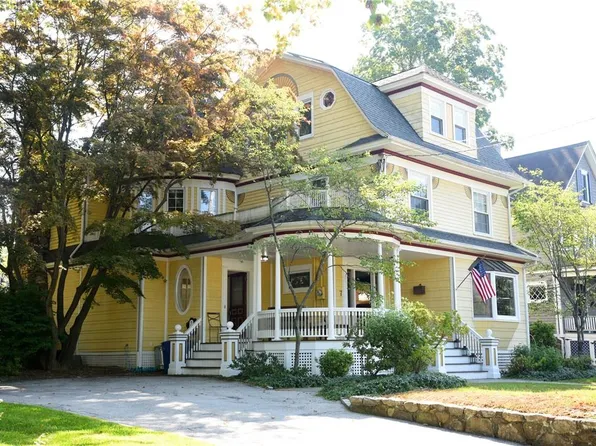 7 Grove Street, Pleasantville, NY 10570