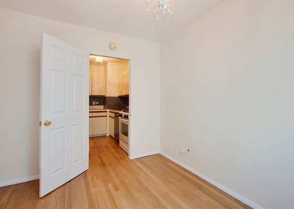 1st image of 301 E 87th St APT 11E
