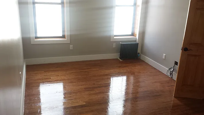 Rented by Zuz Realty | media 23