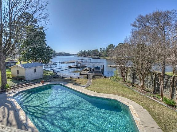 4th image of 158 Rivers Dr