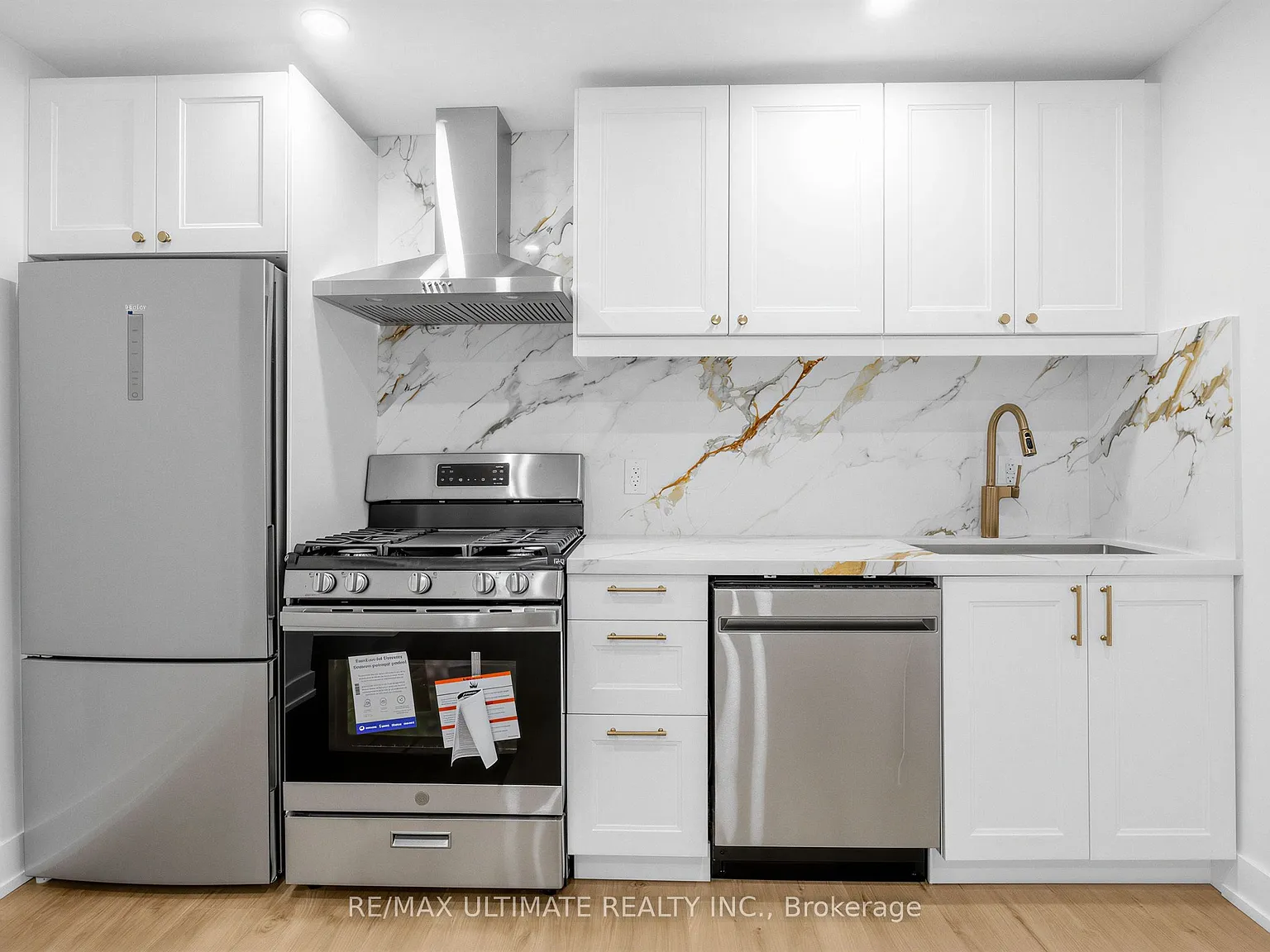 2 bed, $2,700 — Photo 2