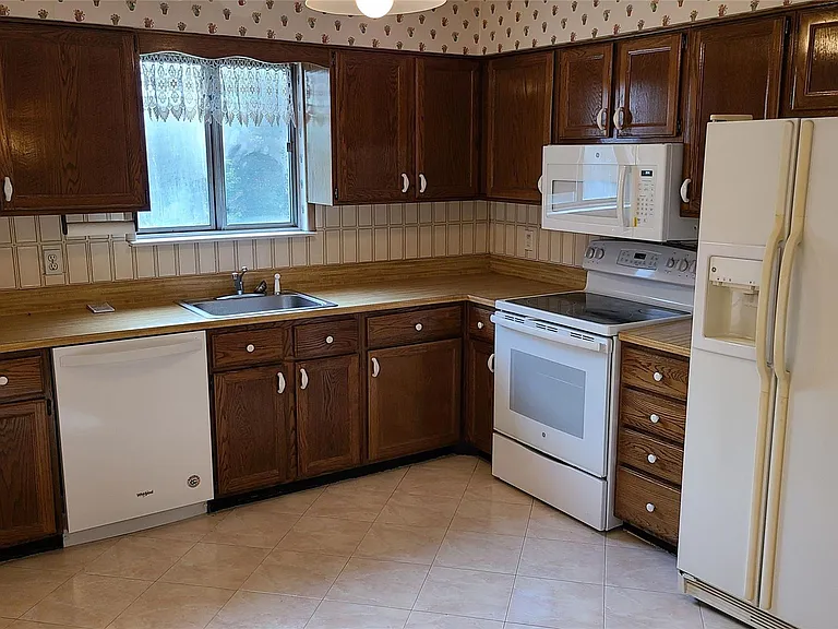 3 Landing Rd — Photo 5