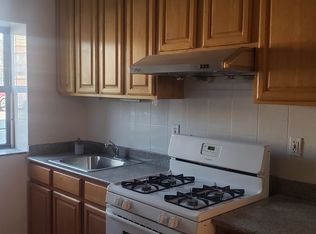 1721 10th Ave #1L, Brooklyn, NY 11218