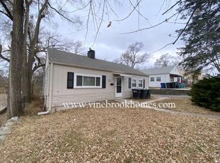 6915 Hamilton St, Omaha, NE 68132