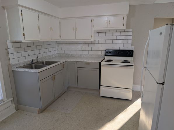 518 N School St #1B