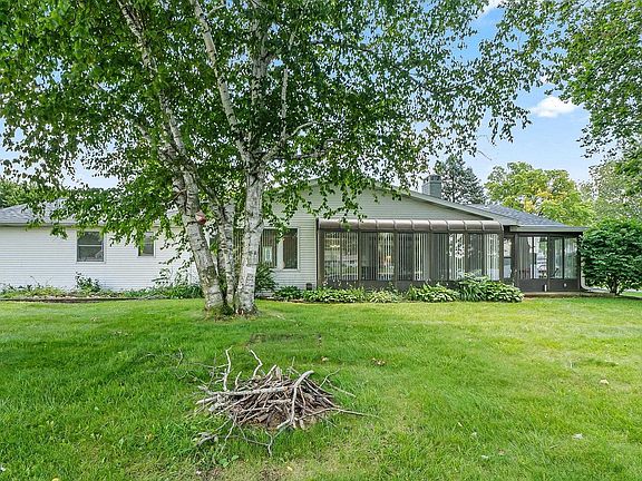 3rd image of 1727 Sunfish Dr