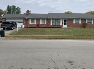 209 Southerly Hills Dr, Englewood, OH