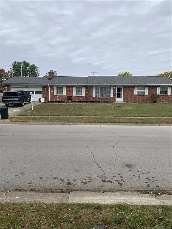 209 Southerly Hills Dr photo 1