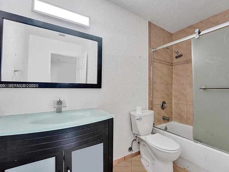 1154 NE 103rd St #1 — Photo 7