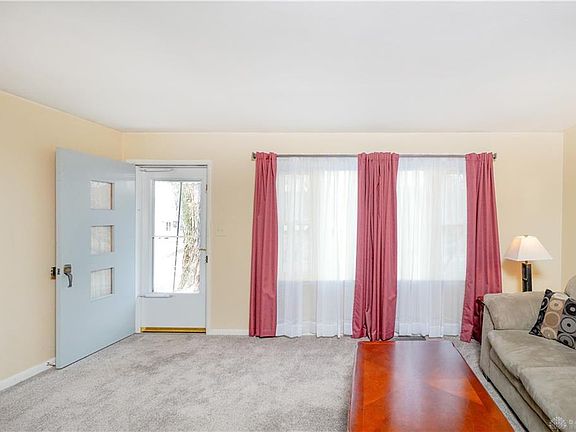 5th image of 207 S Hayden Ave