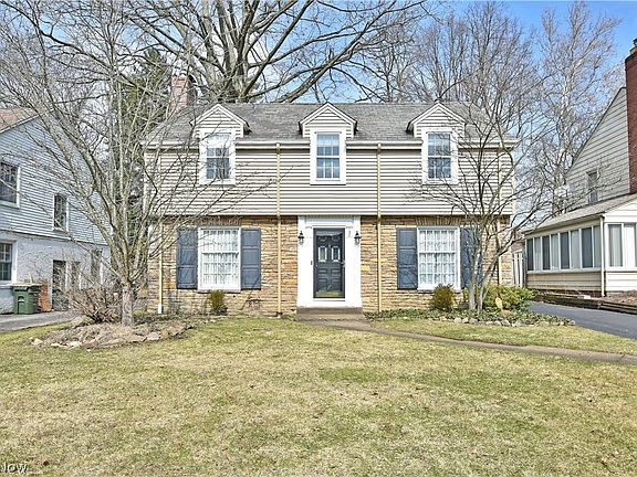 2nd image of 132 Prestwick Dr