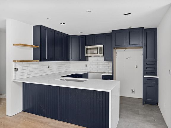 4th image of 35233 Bayside Gardens Rd