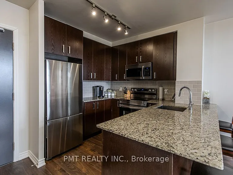 11611 Yonge St #516 — Photo 3