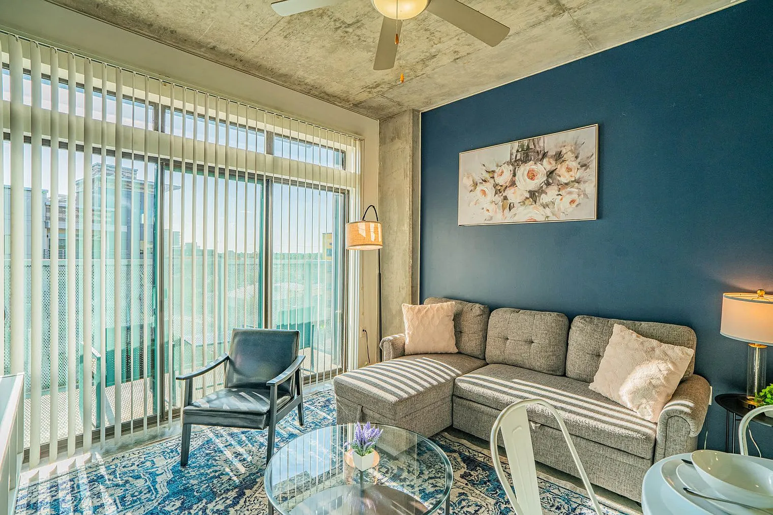 2 bed, 2.0 bath, 893 sqft, $3,665 — Photo 3
