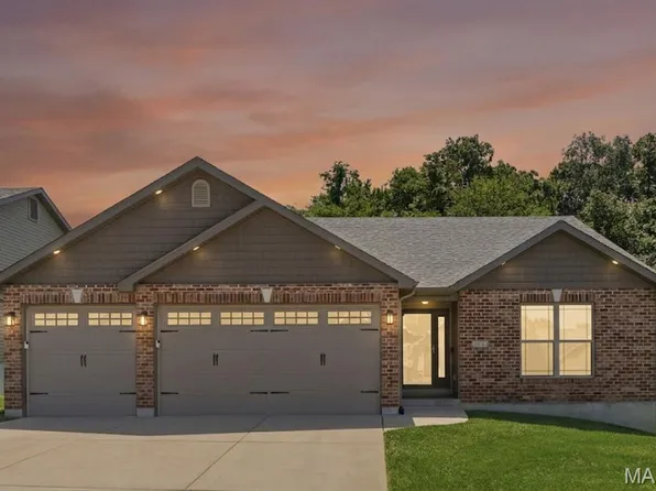 1312 Farnman Dr, Herculaneum, MO 63048
