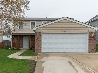 505 Rodenburg Rd, Roselle, IL 60172