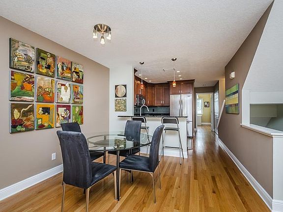 5th image of 381 Madeira Cir