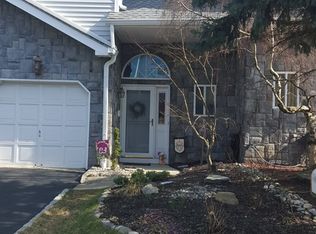 2 Daleron Pl, Laurence Harbor, NJ 08879