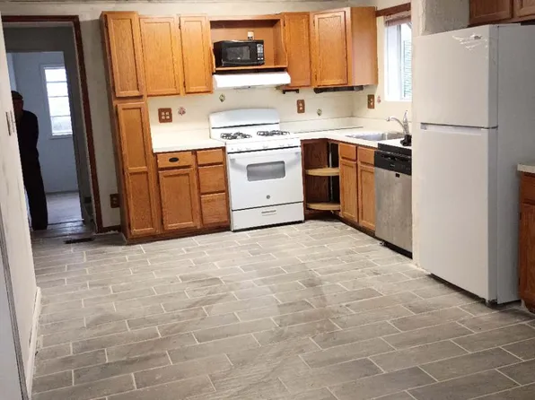 1409 Avon Ct, Halethorpe, MD 21227