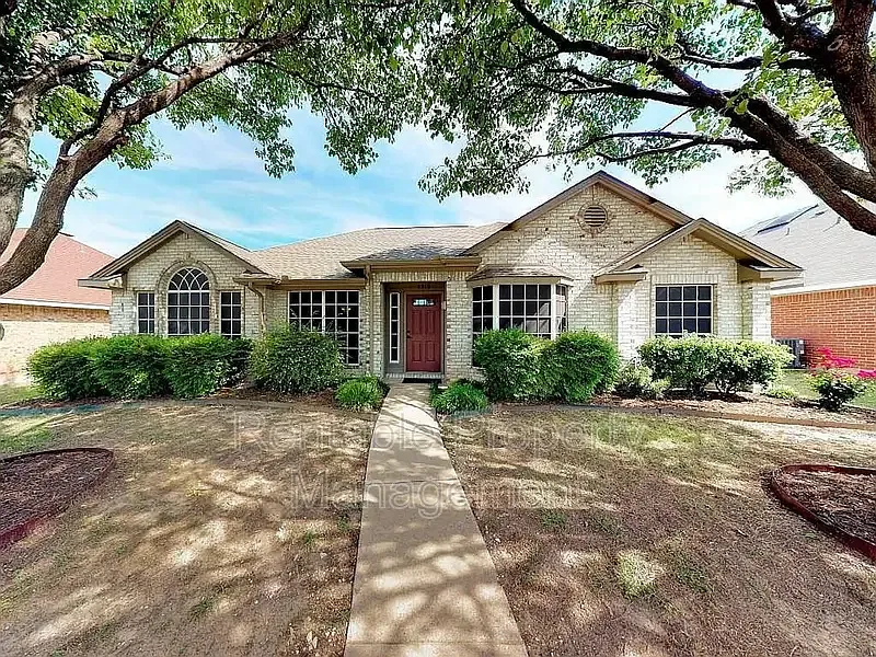 3 bed, 2.0 bath, 1459 sqft, $2,500 — Photo 1