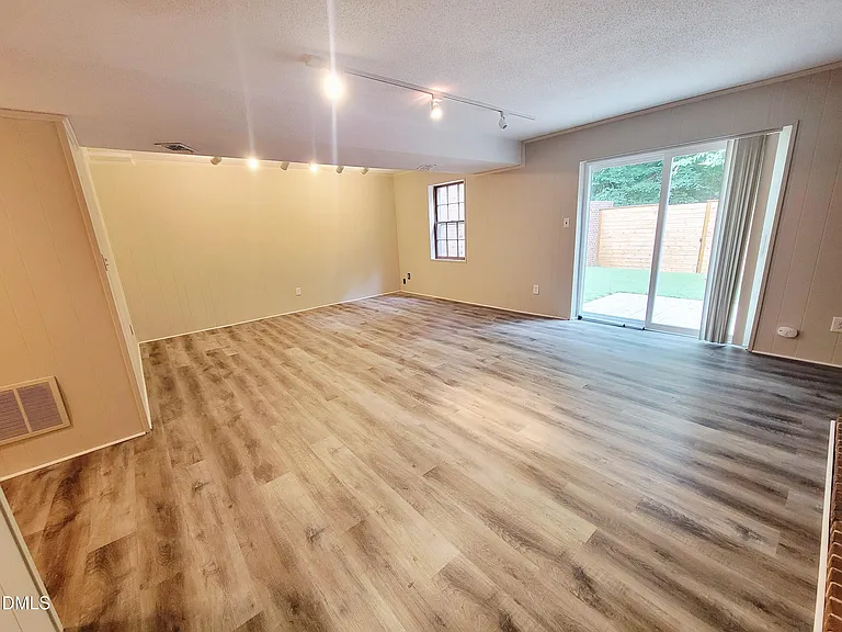 2856 Wycliff Rd — Photo 55