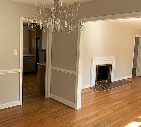 4th image of 213 Roslyn Hills Dr