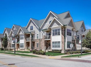 14900 W Wilbur Dr, New Berlin, WI 53146