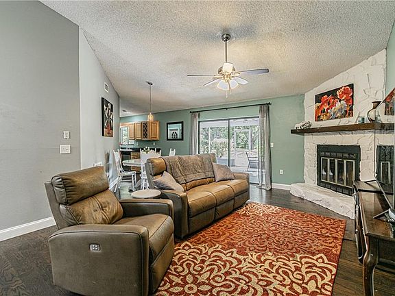 4th image of 559 Still Meadows Cir W