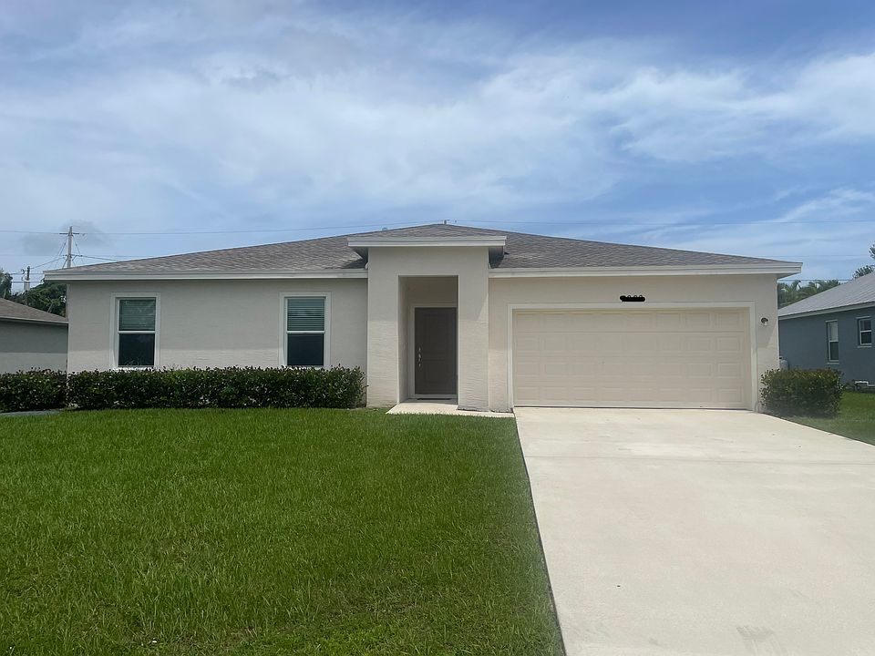 1st image of 2220 SW Abalon Cir