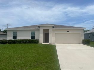 2220 SW Abalon Cir, Port Saint Lucie, FL 34953
