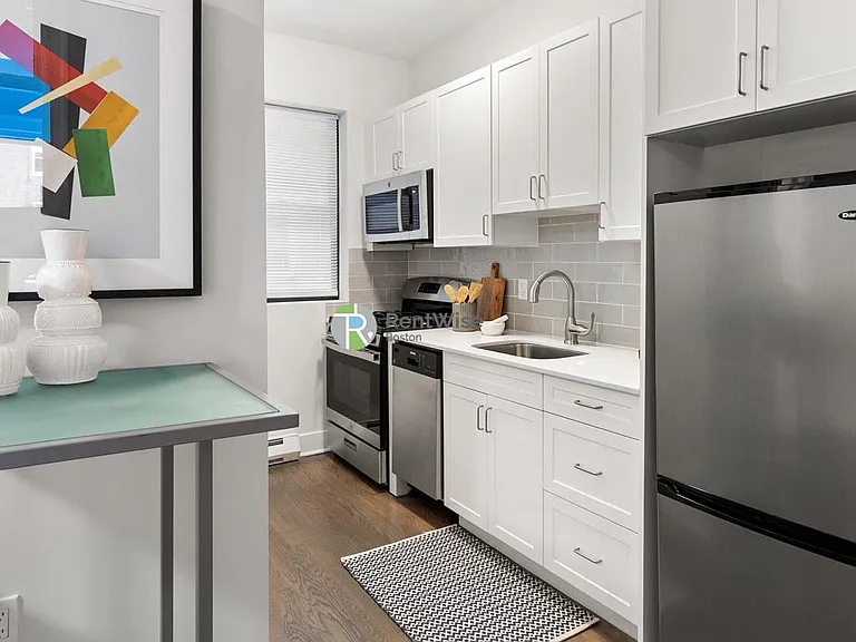 74 Park Dr #4 — Photo 4