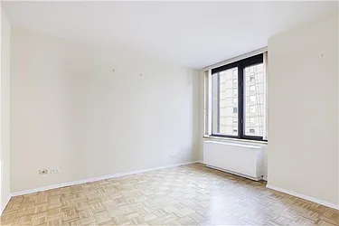 Rented by (Legacy) Elegran