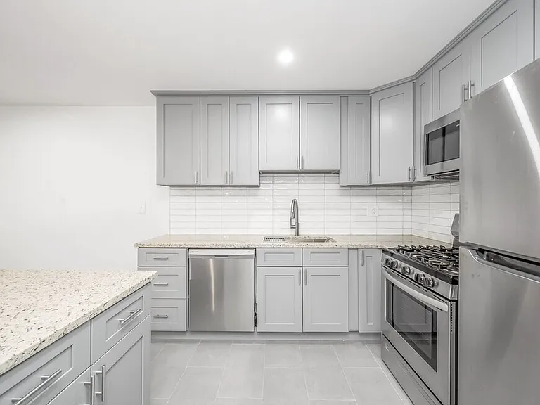 Parkside Apartments at Croton On Hudson — Photo 21